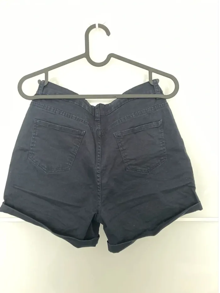 Short bleu foncé - photo numéro 3