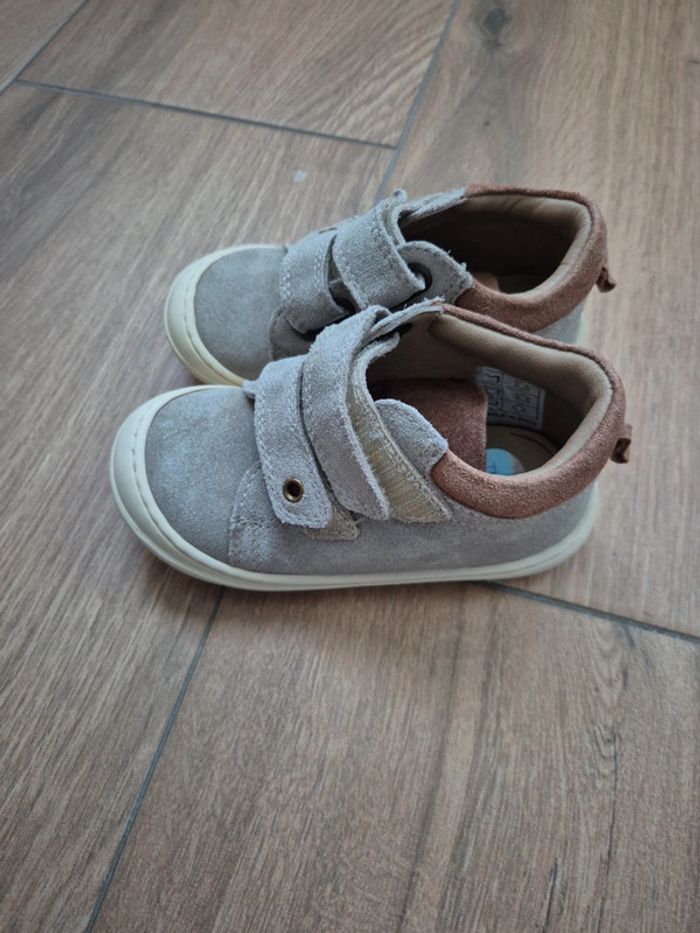 Chaussures 1er pas vertbaudet taille 23 - photo numéro 4