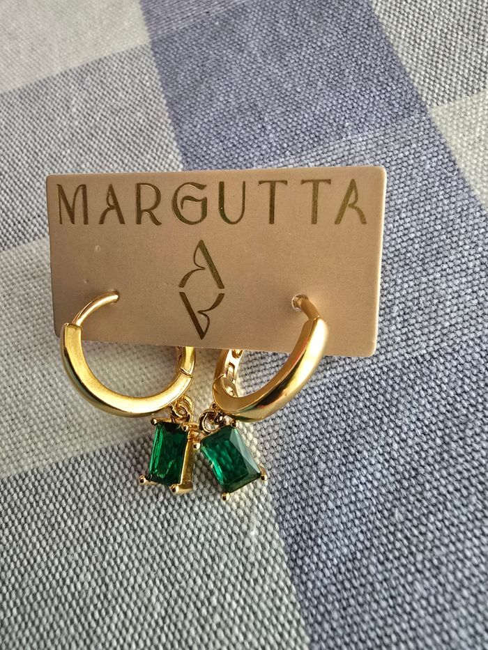 Boucle d oreille pendantes creole cristal vert