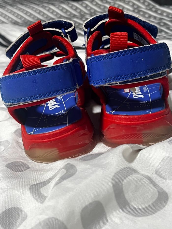 Chaussure sandale Spiderman taille 24 - photo numéro 2