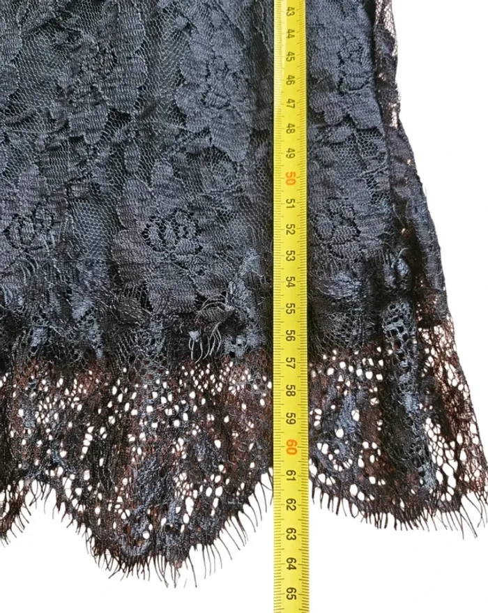Robe en dentelle Mango taille XS / 34 - photo numéro 5