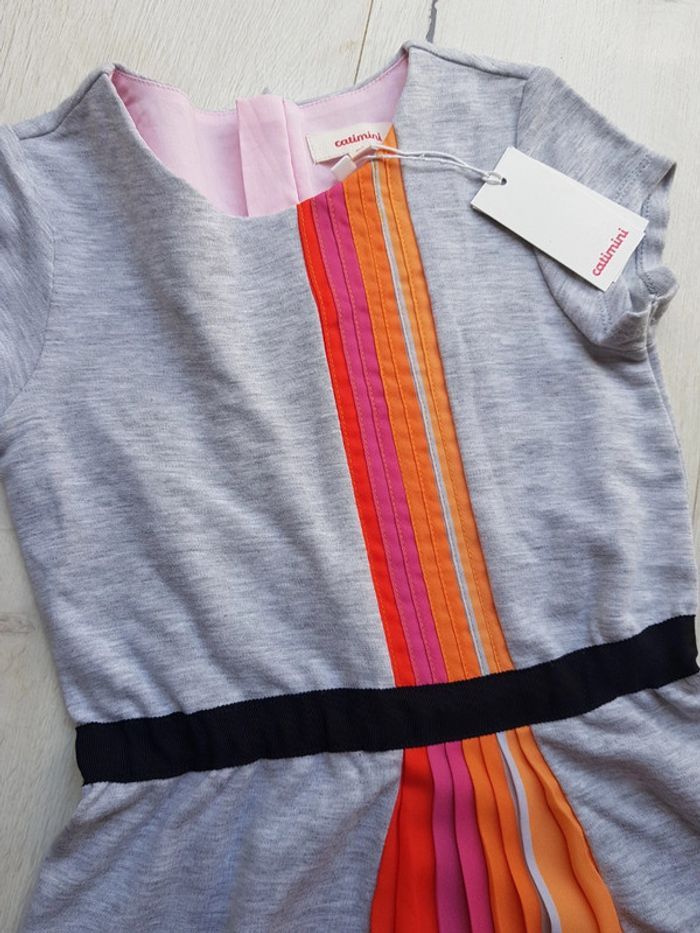 Robe catimini 4ans fluide et ceinturée neuve - photo numéro 2