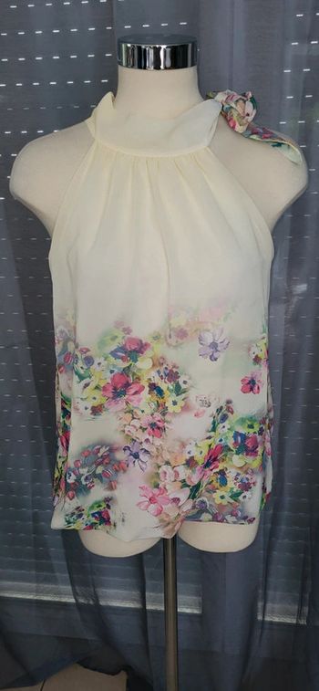 Magnifique haut fleurie 36/38