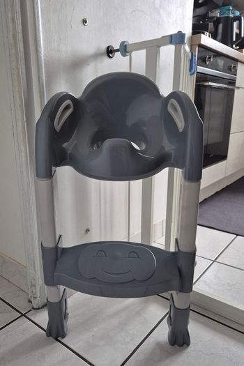 Rehausseur WC réglable en hauteur. 