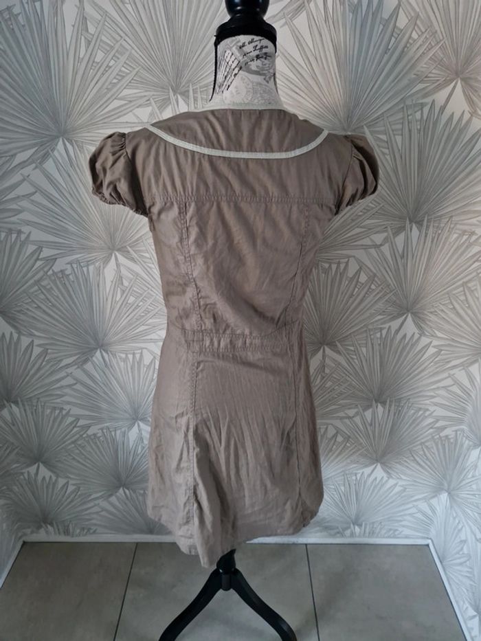 Jolie robe d'été Somewhere taille 38 - photo numéro 2