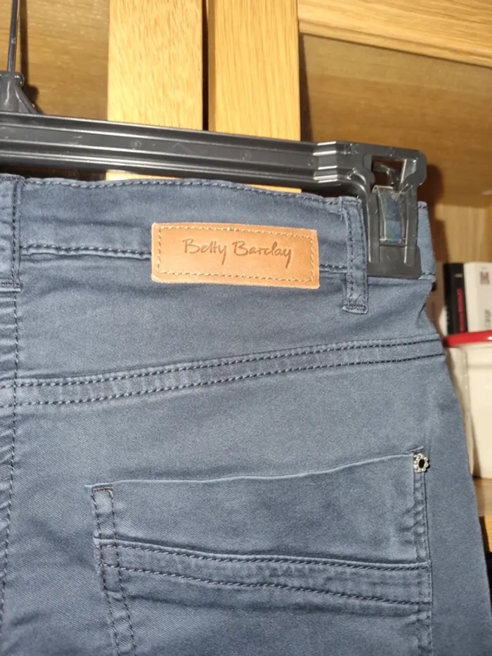 Jean Betty Barclay slim  taille 36 - photo numéro 3