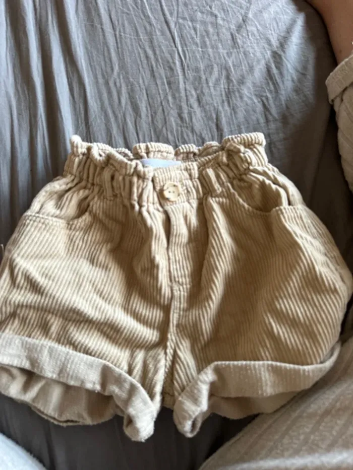 Zara short en velours 86