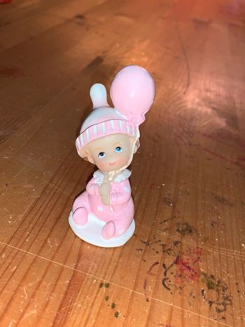 Petite figurine bébé rose boutique indépendante