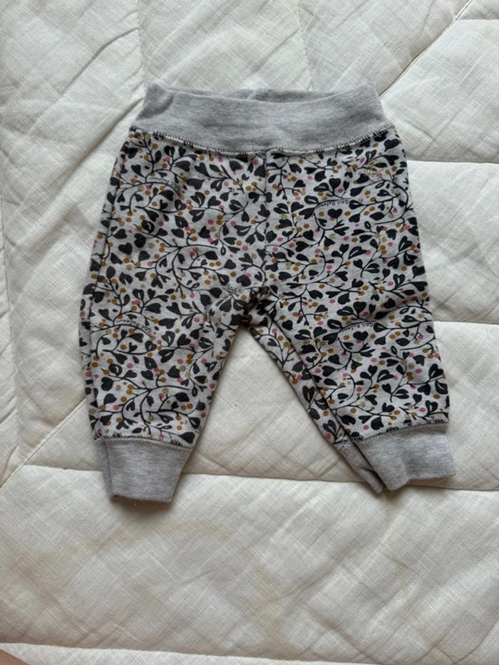 Jogging Petit Bateau taille 3 mois