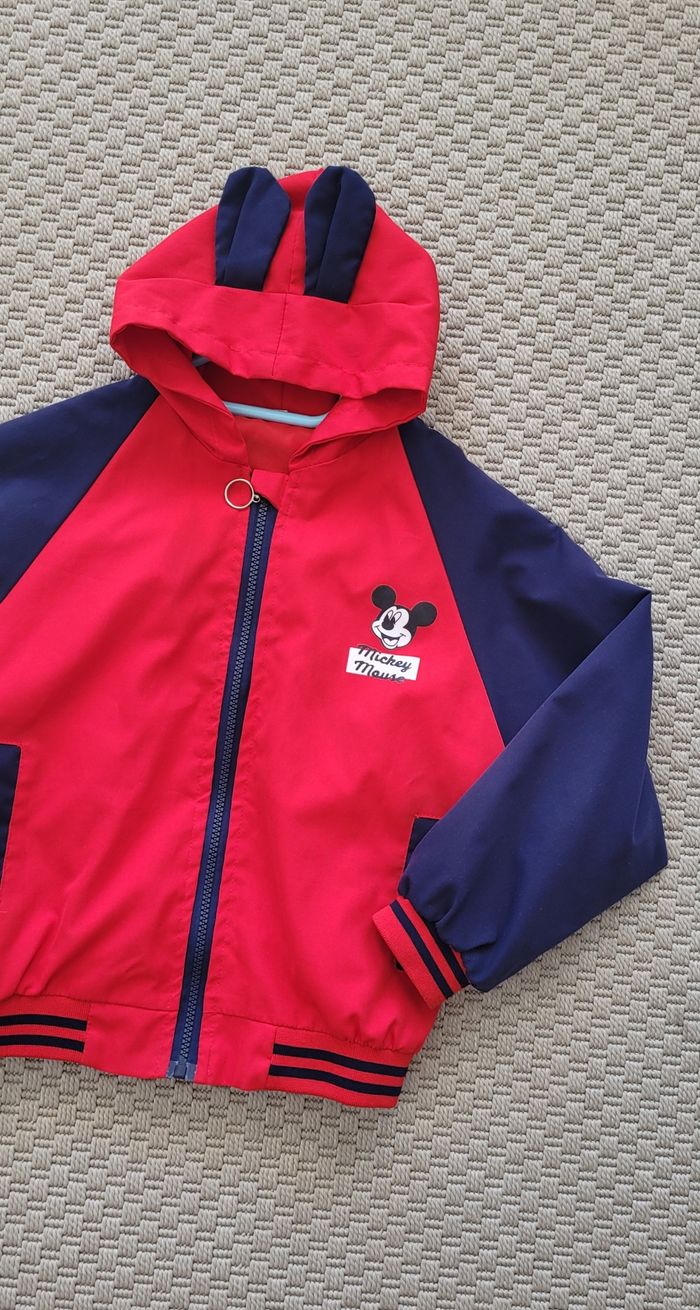 Veste coupe vent  taille 120 cm Très bon état - photo numéro 6
