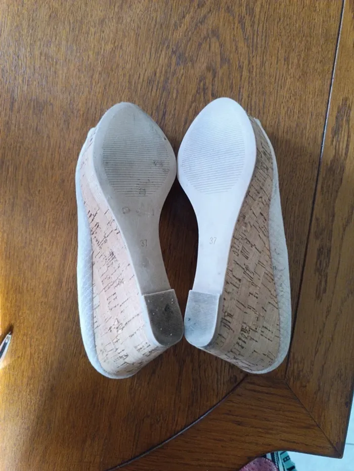 Chaussures compensées H&M 37 - photo numéro 4