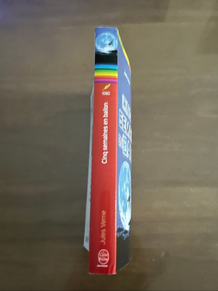 Livre Cinq semaines en ballon  Jules Verne  Livre de poche Jeunesse - photo numéro 3