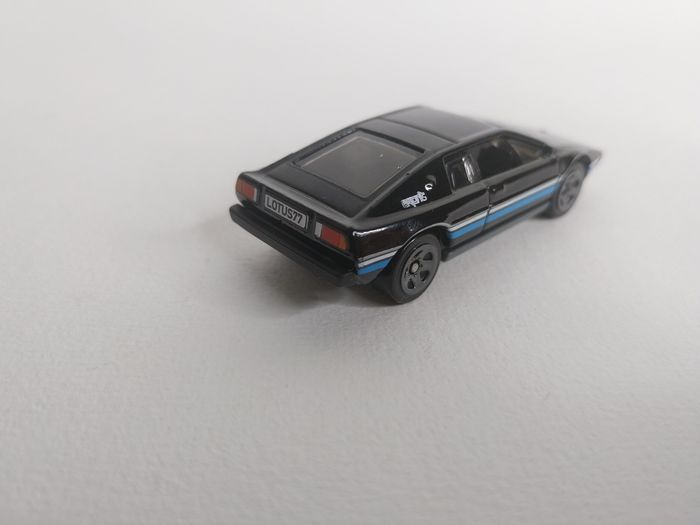 Hot Wheels Lotus Esprit S1 Exclusif Multipack 2023 - photo numéro 6