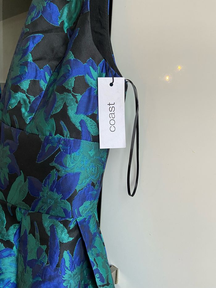 Magnifique robe 👗 - photo numéro 2