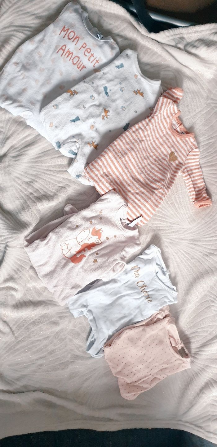Lot vêtements 3mois fille - photo numéro 2