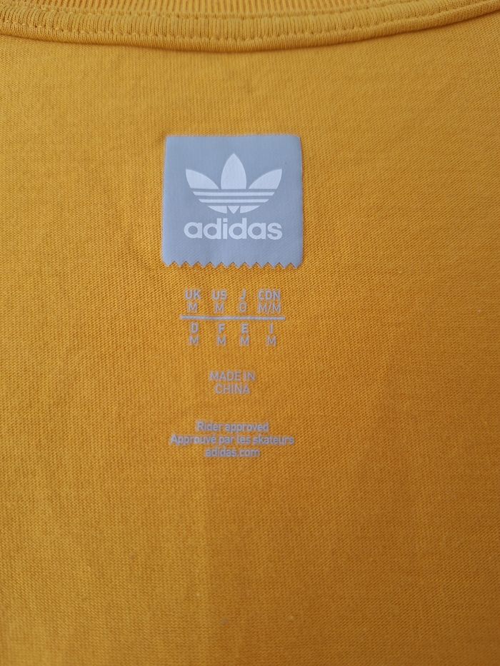 T-shirt taille M Adidas - photo numéro 4