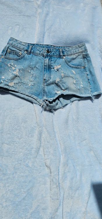 Short jean troué Pull&bear taille 40
