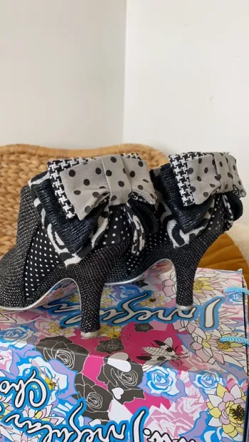 Bottines avec noeud