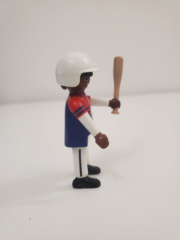 Playmobil Sport Joueur de Base Ball avec son casque et sa batte très bon état - photo numéro 5
