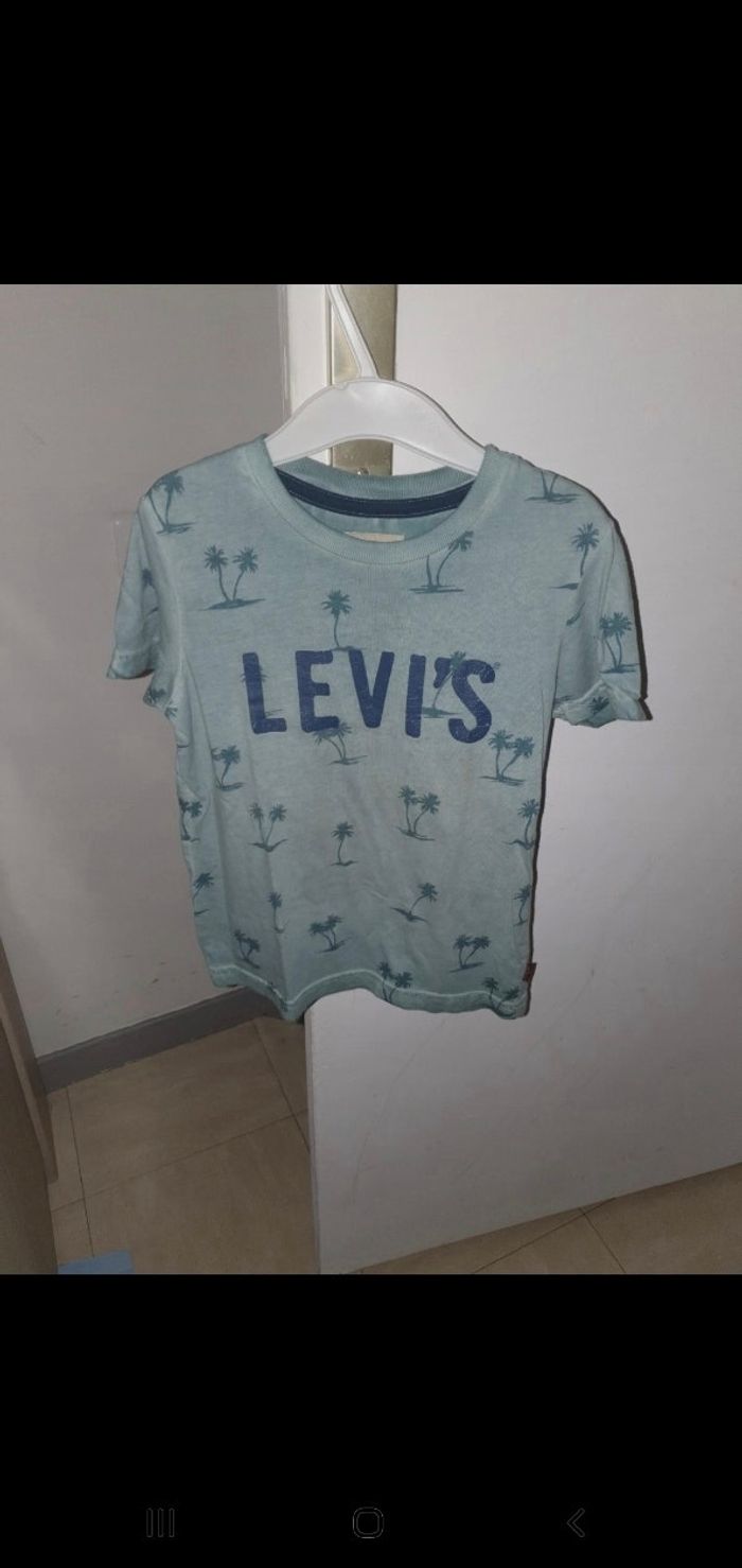 tshirt levi's