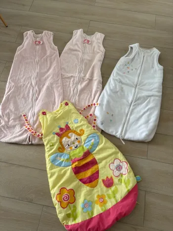 lot de 4 gigoteuses