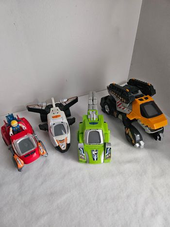 Lot de 4 switch & go dino