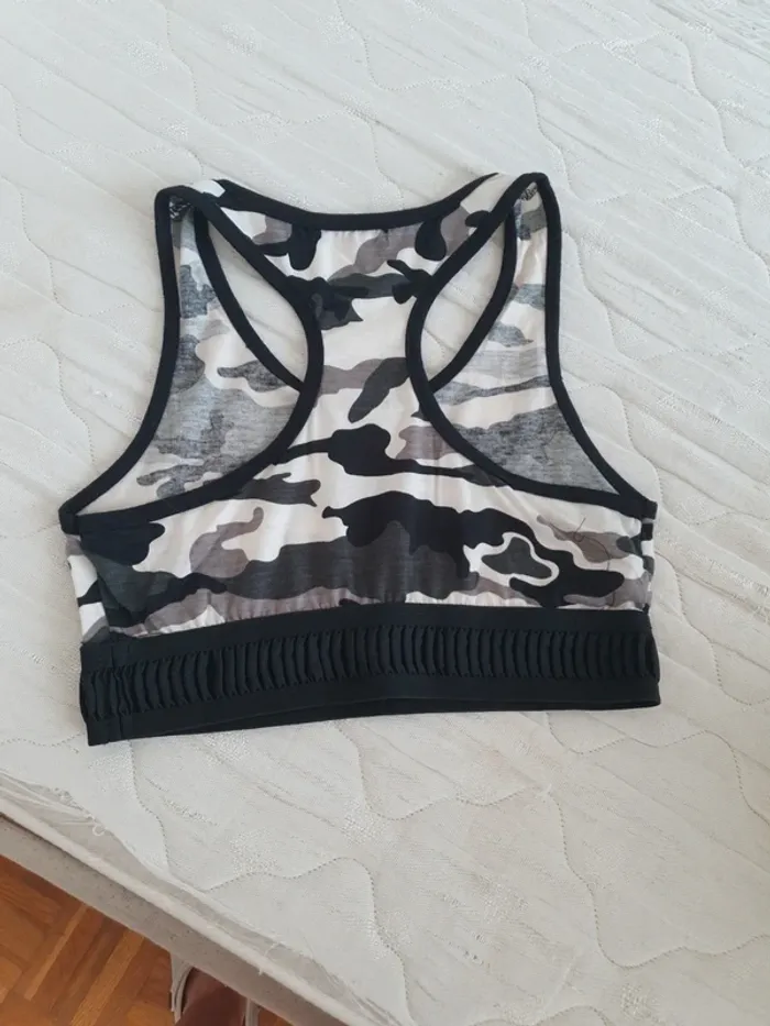 Brassiere - photo numéro 3