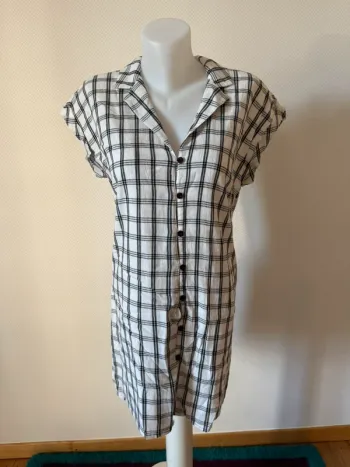 Robe d’été neuve taille S bcbgeneration