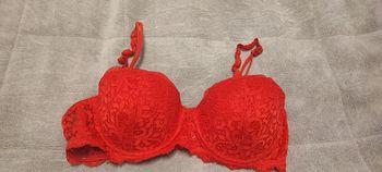 Soutien gorge rouge taille 95B