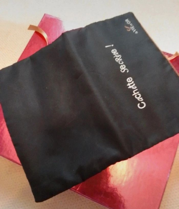 Pochette souple tbe - photo numéro 2