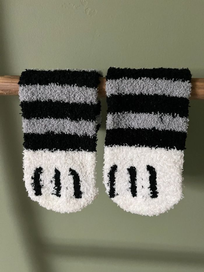 Chaussette peluche patte de chat taille unique - photo numéro 2
