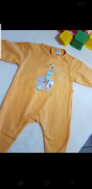 Pyjama bébé taille 1 mois