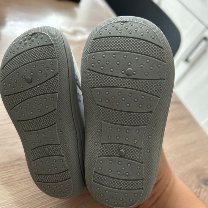 Chausson taille 20 - photo numéro 3
