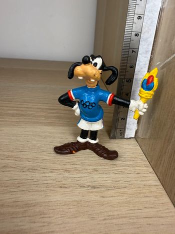 Figurine dingo jeux olympiques Disney