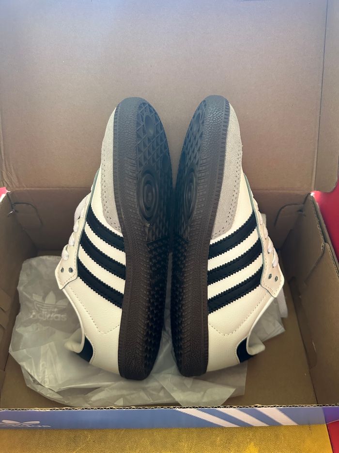 Baskets Adidas taille 37 - photo numéro 4