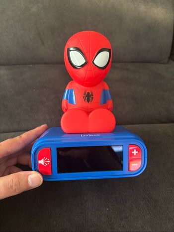 Réveil avec veilleuse Spiderman lexibook