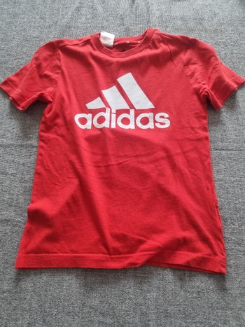 T-shirt Adidas rouge