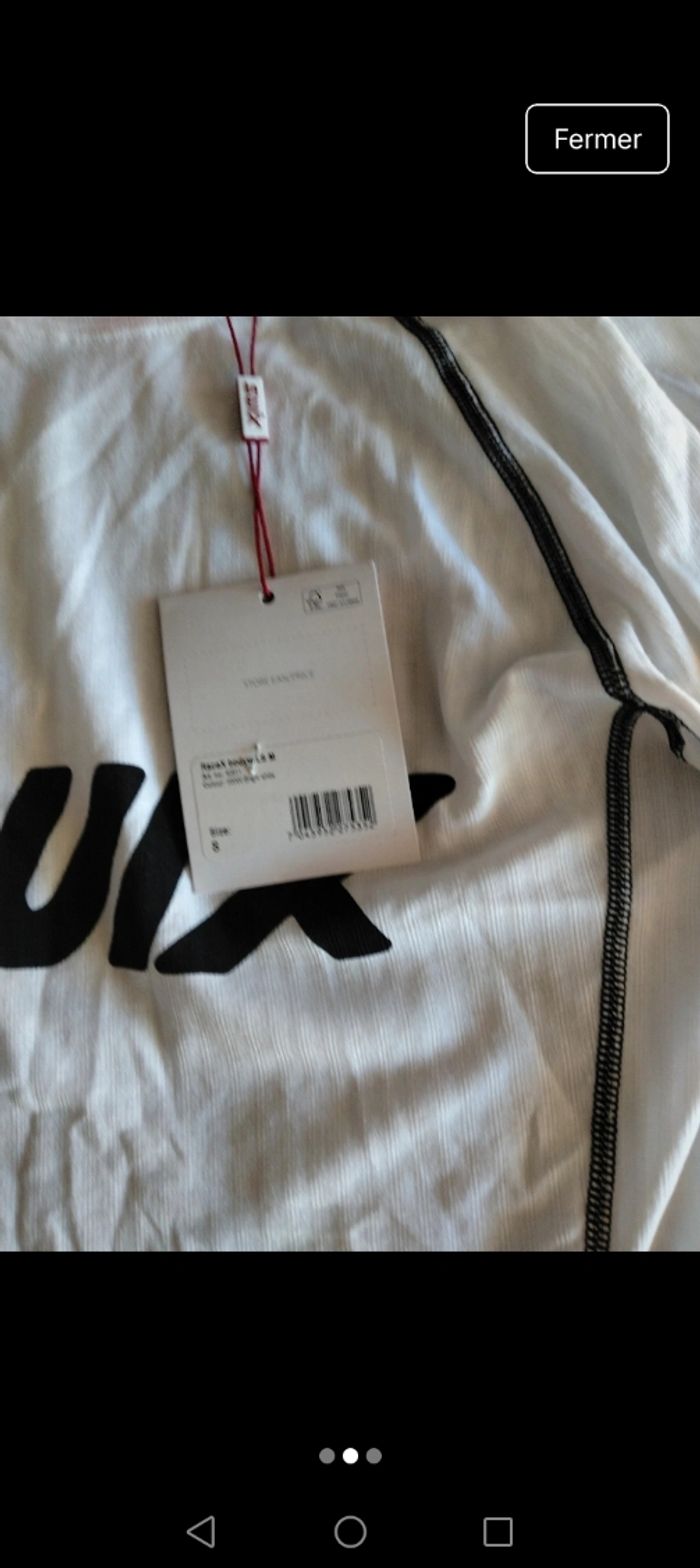 T-shirt Neuf - photo numéro 3