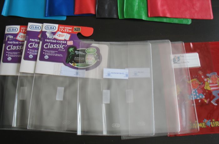 LOT DE 17 PETITS PROTÈGES CAHIERS - n°55 - photo numéro 4