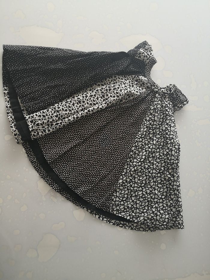 Lot 2 robes fille hiver 12 mois