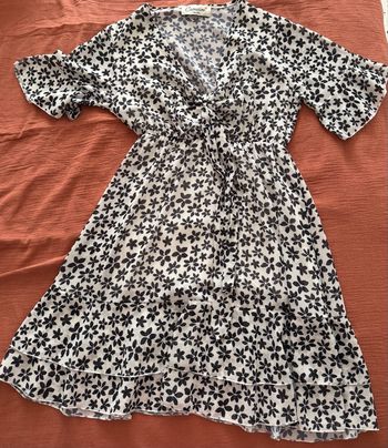 Robe courte à fleurs