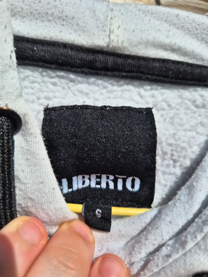 Sweat à capuche - photo numéro 3