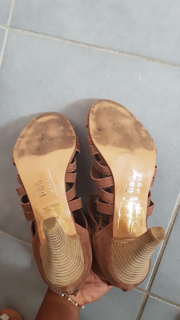 Chaussures à talons - photo numéro 5