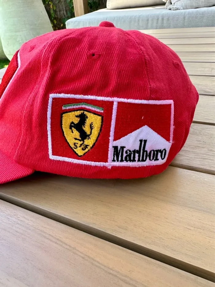 Casquette Ferrari X Marlboro - photo numéro 10