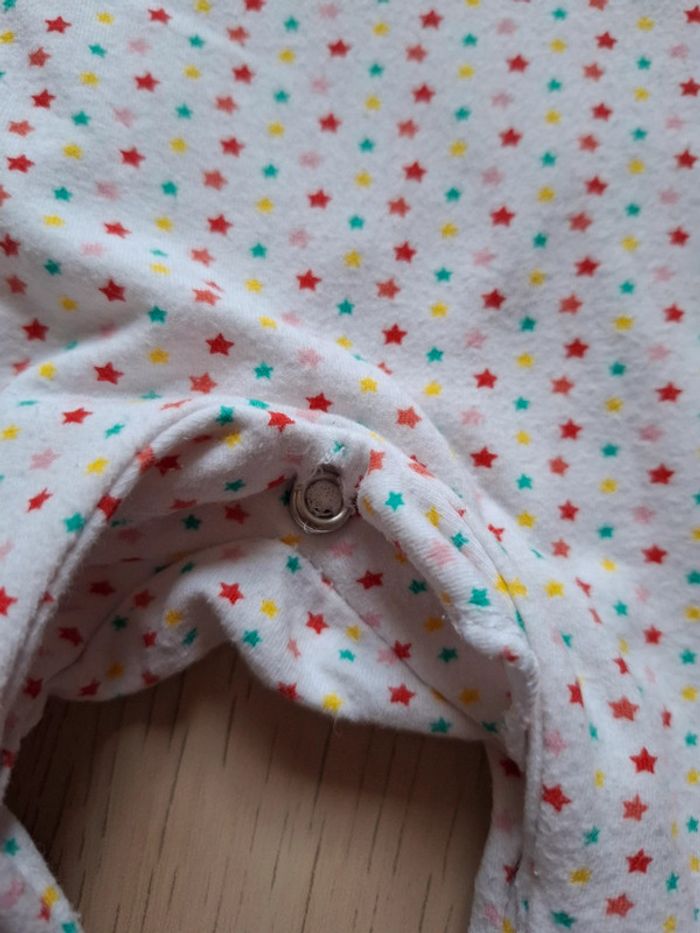Lot de 5 bodies et 1 pyjama - photo numéro 3