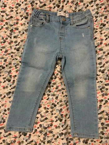 Jeans Zara 2 3 ans