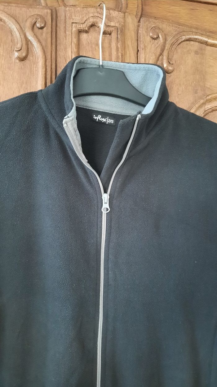 Gilet polaire zippé taille S - photo numéro 3