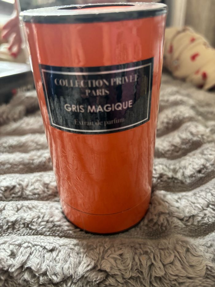 Parfum gris magique