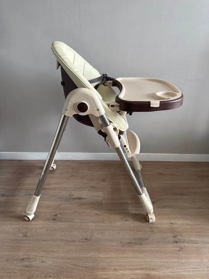 Chaise haute bébé pliable - photo numéro 4