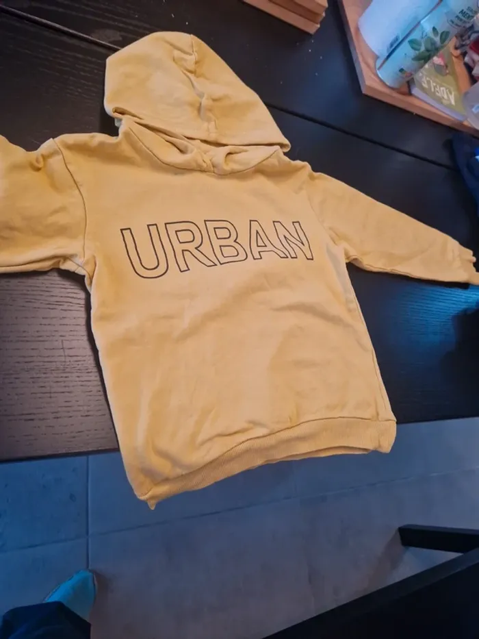 Pull taille 6 ans